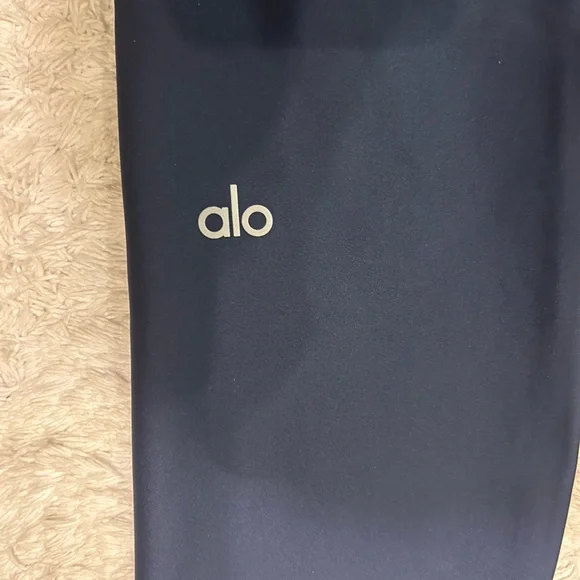 NWT alo yoga airlift leggings - Picture 6 of 6